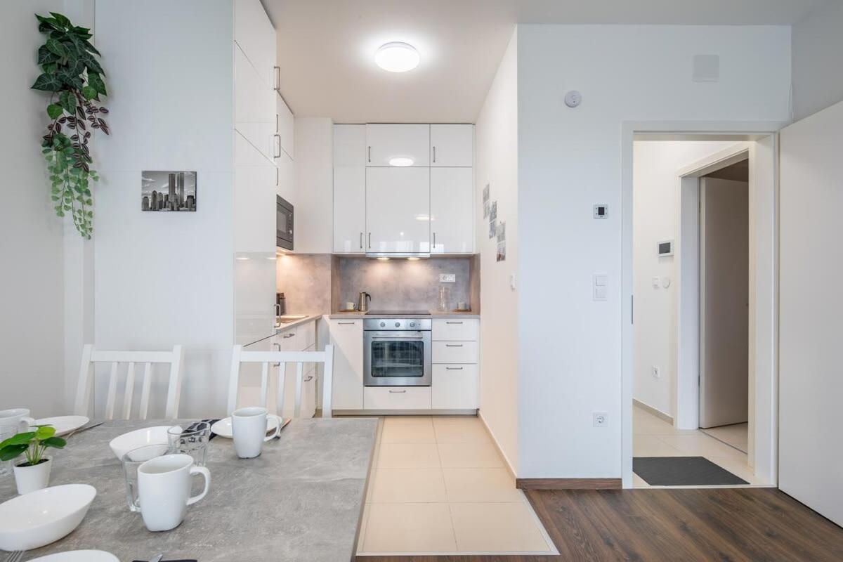 Central - New - Cozy Stay Будапеща Екстериор снимка